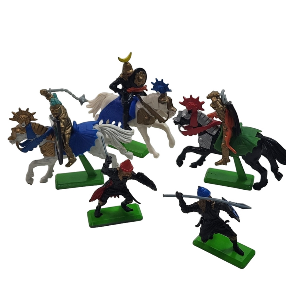 Britains LTD 1971 Deetail Lot Horses & Mounted Armored Soldiers Figures